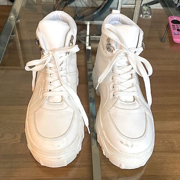 COPY - KRUSH Mens 7 Women’s 10. White hightop chunky boot - Picture 4 of 16